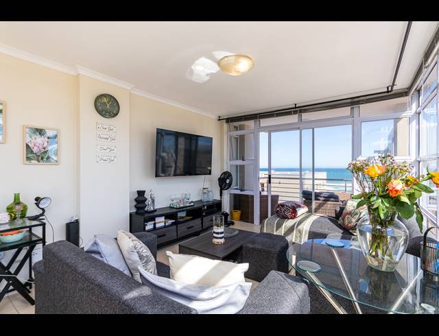 3 BEDROOM APARTMENT FOR SALE IN BEACHFRONT